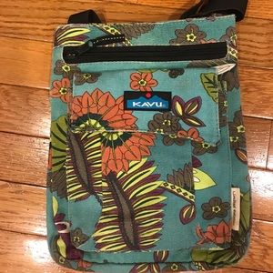 Kavu Crossbody